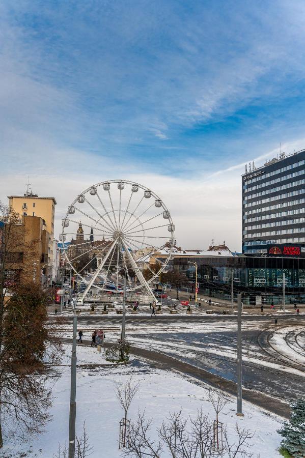Apartman Mezonet Na Namesti Кошице Екстер'єр фото