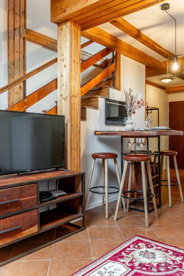 Apartman Mezonet Na Namesti Кошице Екстер'єр фото
