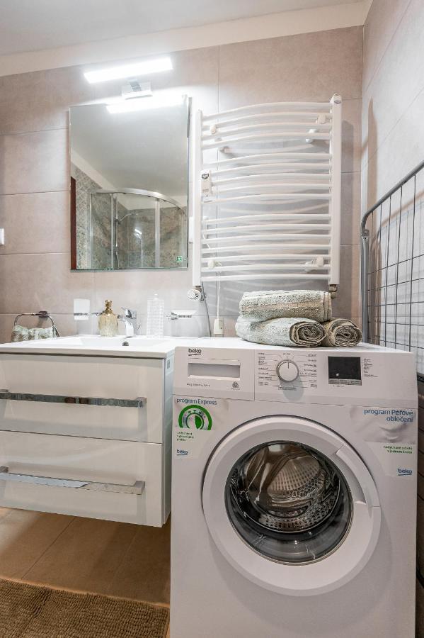 Apartman Mezonet Na Namesti Кошице Екстер'єр фото
