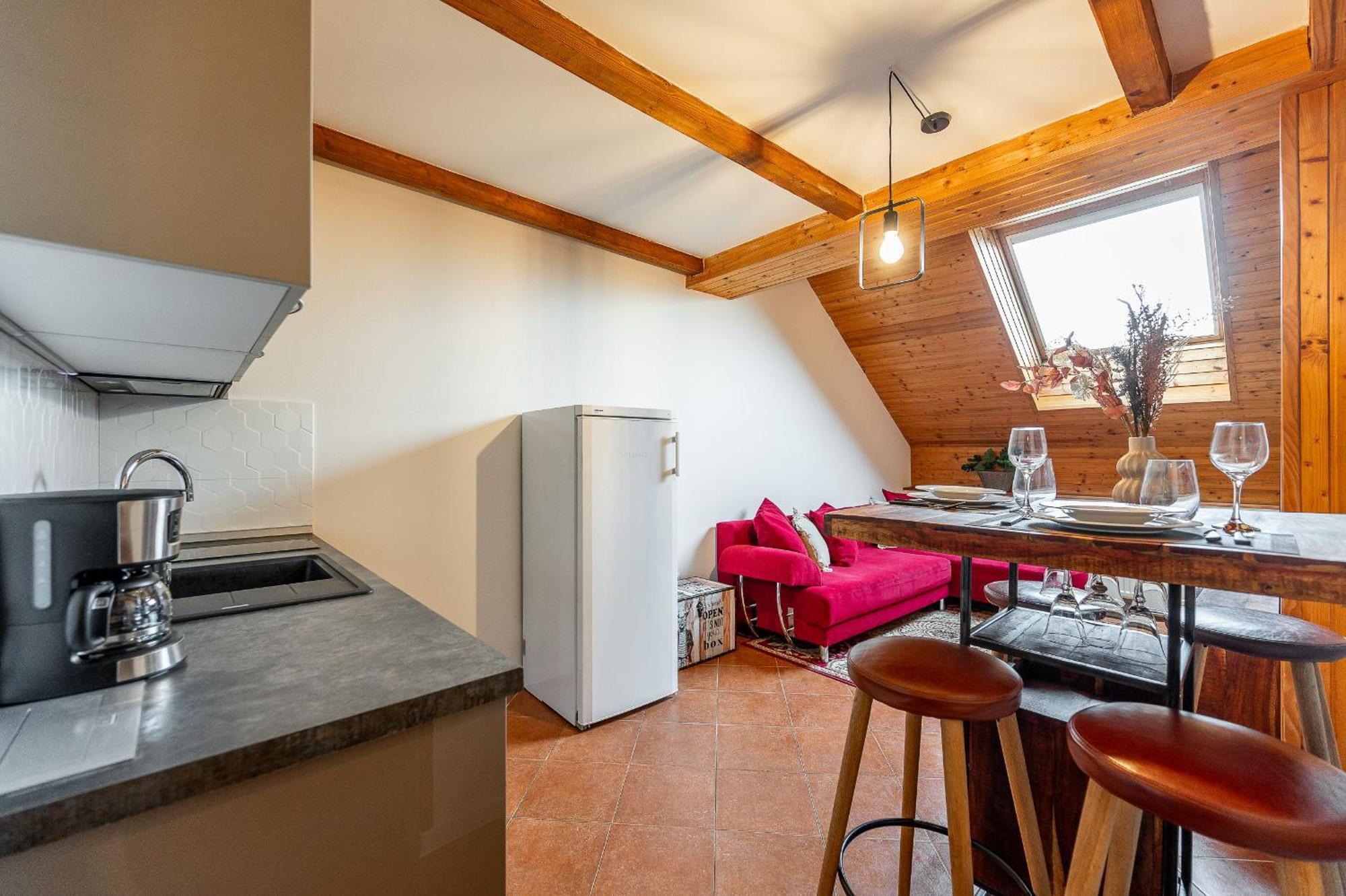 Apartman Mezonet Na Namesti Кошице Екстер'єр фото